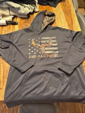 Realtree by Buckhorn River Men's XXL Grey American Flag Deer Skull Hoodie